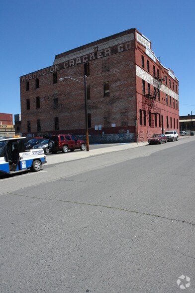 More Photos Of 304 W Pacific Ave, Spokane General Retail For Lease