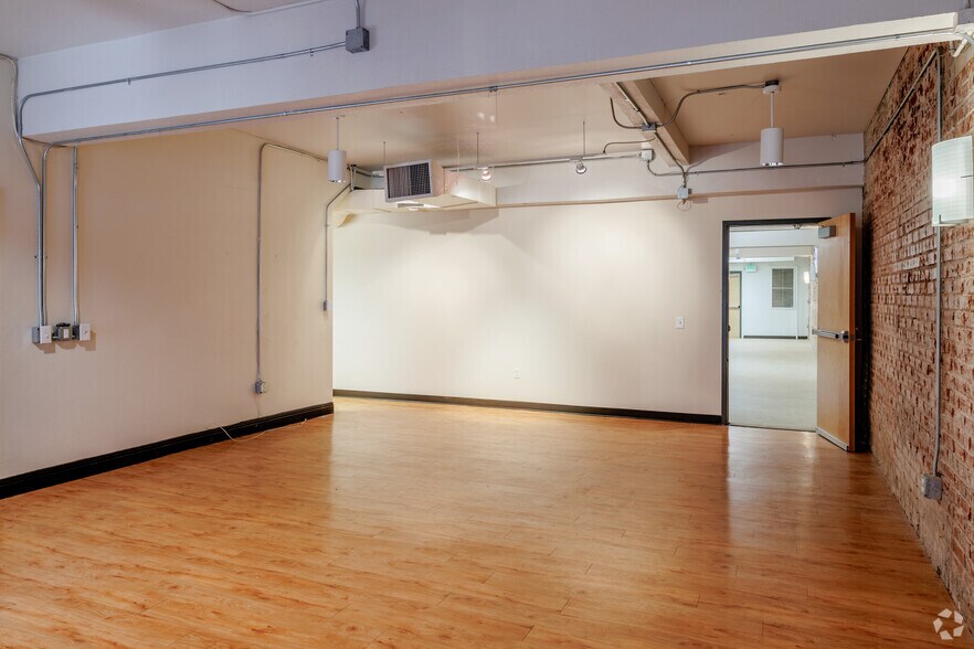 More Photos Of 1336 Glenarm Pl, Denver Office For Sale