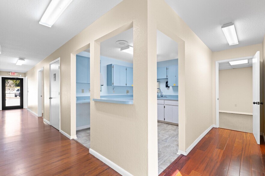 More Photos Of 1200 S Pinellas Ave, Tarpon Springs Medical For Lease