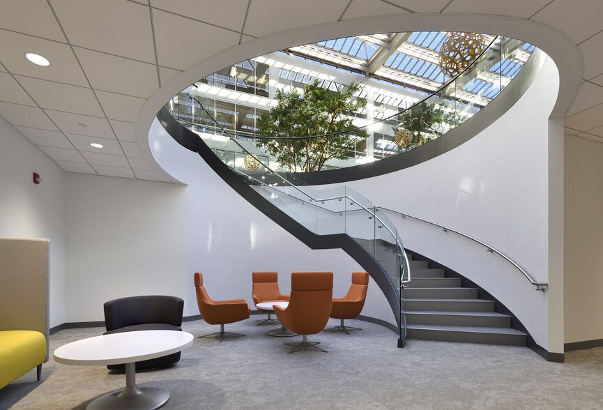 More Photos Of 1515 E Woodfield Rd, Schaumburg Unknown For Sale