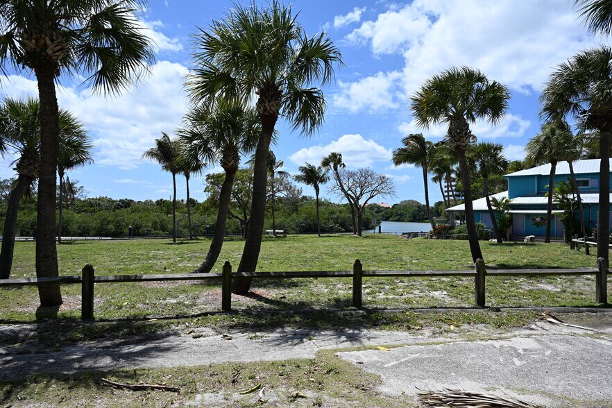 More Photos Of 18019 N A1A, Jupiter Land For Sale