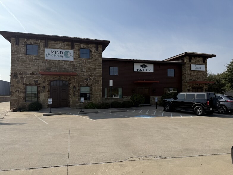 Primary Photo Of 1510 Fort Worth Hwy, Weatherford Medical For Lease