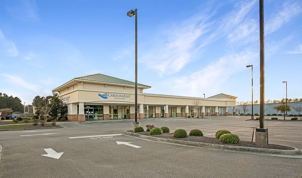 Primary Photo Of 4275 Western Blvd, Jacksonville Medical For Sale
