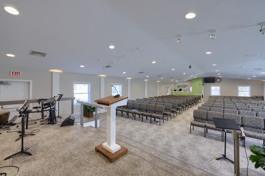 More Photos Of 121 Walnut Hill Rd, Millersville Religious Facility For Sale