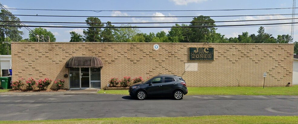 Primary Photo Of 904 E 5th St, Tabor City Warehouse For Sale