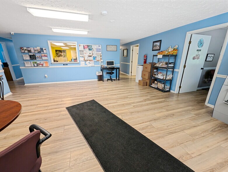 More Photos Of 250 Alhambra Ave, Frankfort Medical For Lease