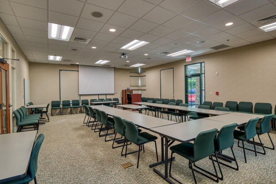 More Photos Of 100 East Town Pl, Saint Augustine Office For Lease