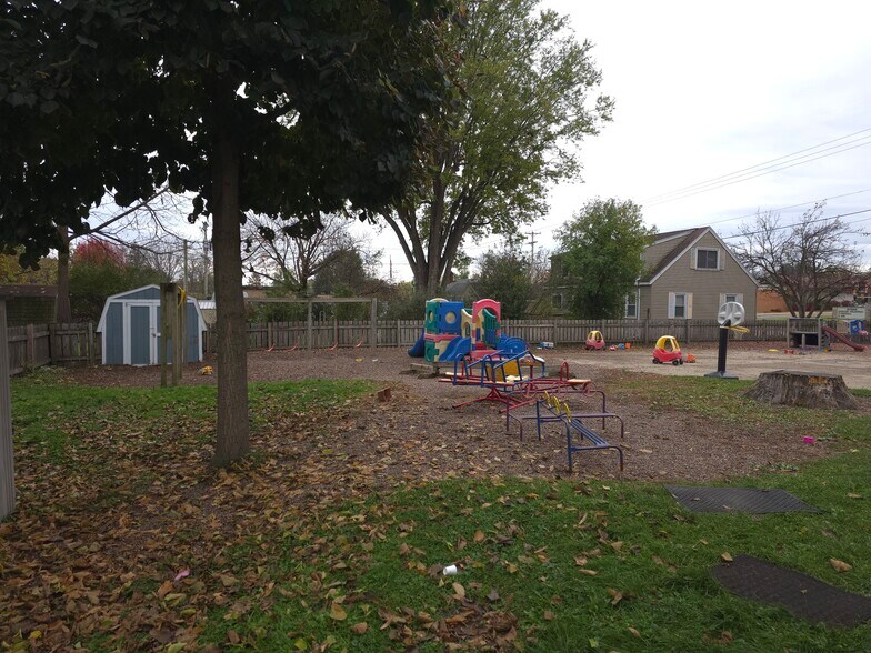 More Photos Of 711 W Montgomery St, Sparta Specialty For Sale