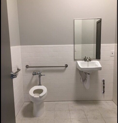 More Photos Of 1631 E Seltice Way, Post Falls Freestanding For Lease