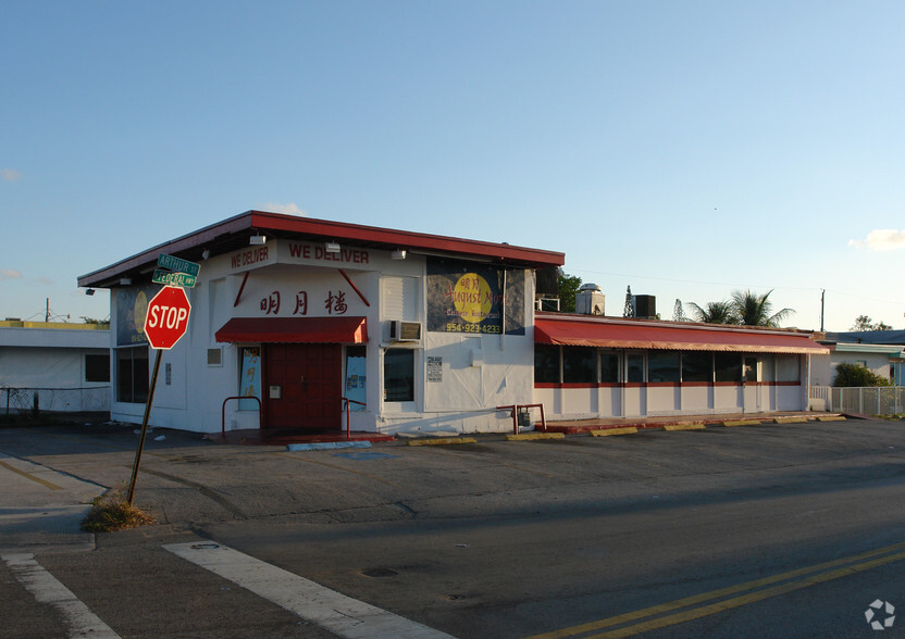 Primary Photo Of 1301 N Federal Hwy, Hollywood Restaurant For Lease