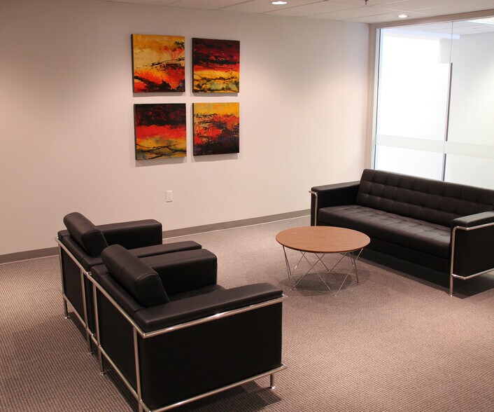 More Photos Of 1300 Bay Area Blvd, Houston Coworking Space
