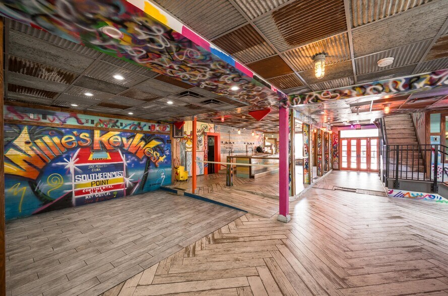 More Photos Of 221 Duval St, Key West Restaurant For Lease