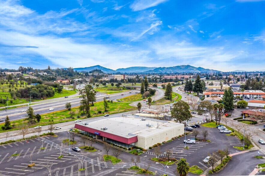 More Photos Of 3575 Cleveland Ave, Santa Rosa Freestanding For Lease