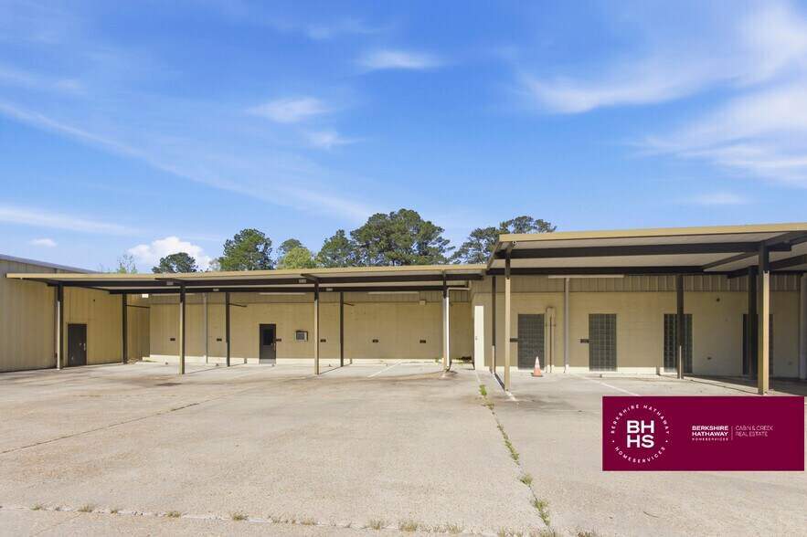 More Photos Of 3012 US-98, Mccomb Flex For Sale