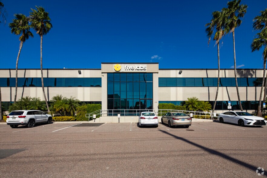 More Photos Of 4115 W Spruce St, Tampa Office For Sale