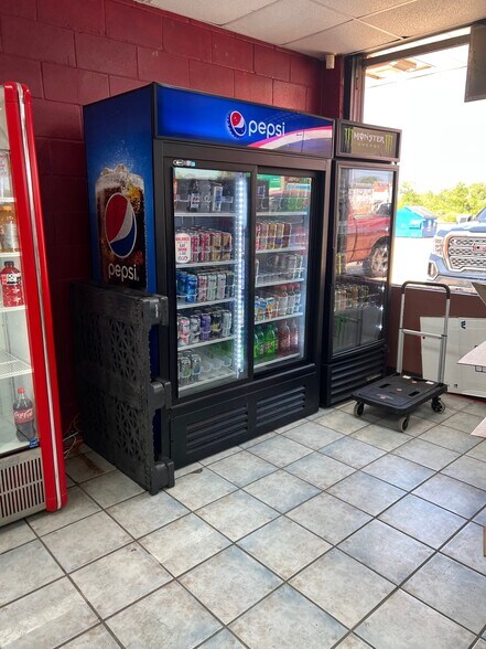 More Photos Of 6373 FM 1442, Orange Service Station For Sale