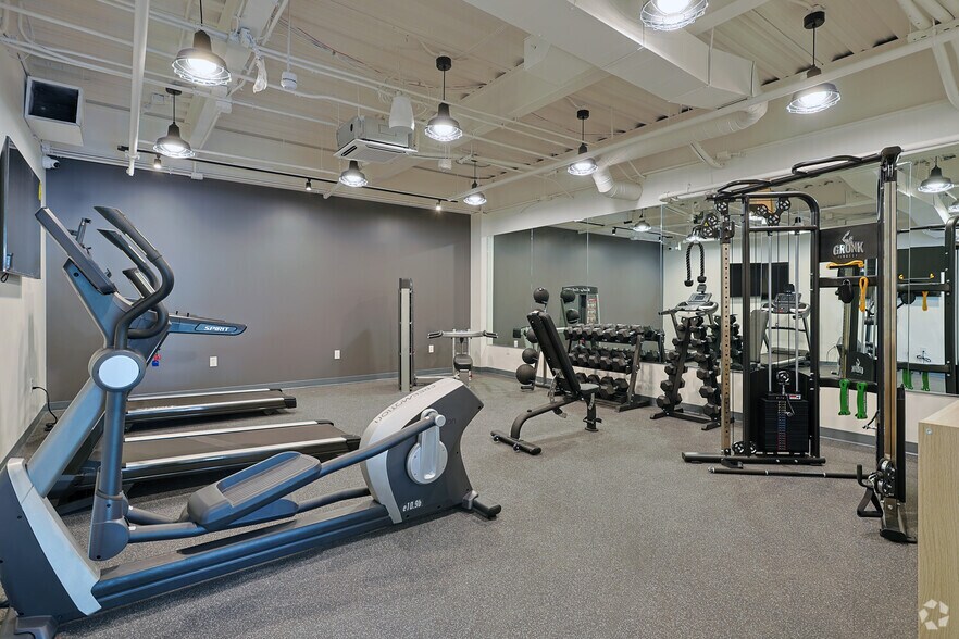 More Photos Of 2105 E Martin Luther King Jr Blvd, Austin Coworking Space