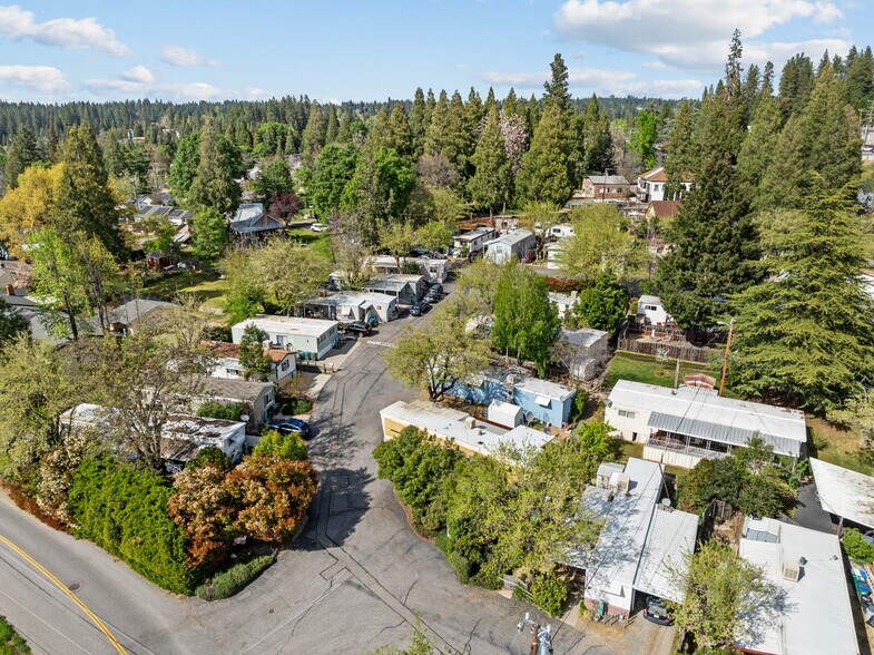 More Photos Of 639 Whiting St St, Grass Valley Manufactured Housing Mobile Home Park For Sale