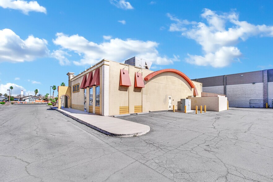 More Photos Of 1395 E Tropicana Ave, Las Vegas Restaurant For Sale
