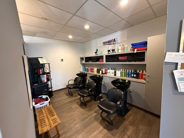 More Photos Of 55 Sound Ave, Mattituck General Retail For Lease