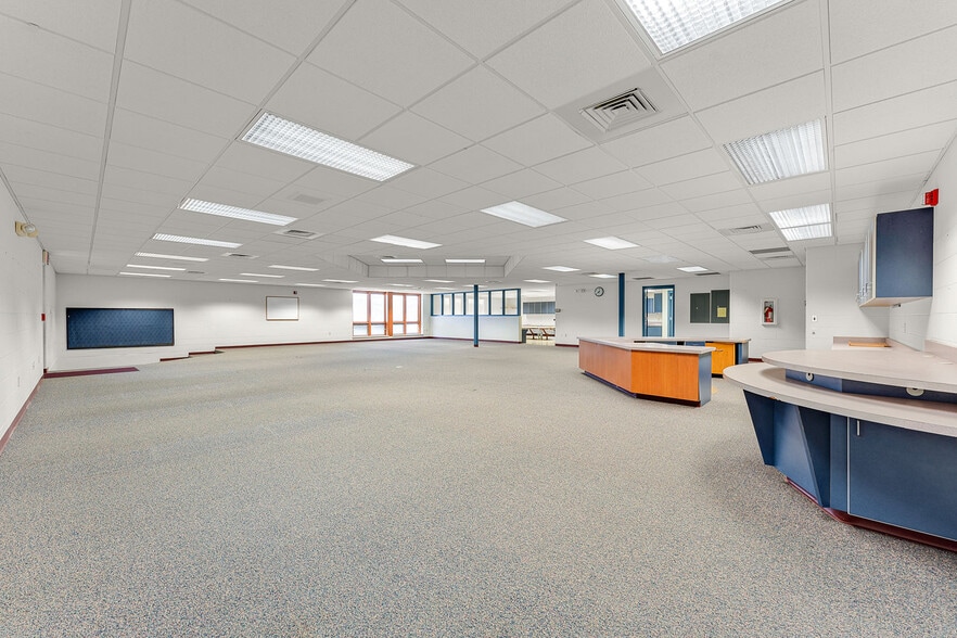 More Photos Of S5864 State Highway 23, Loganville Light Distribution For Sale