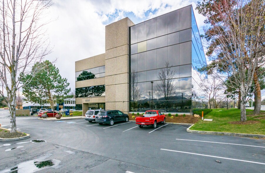 Primary Photo Of 1555 Shoreline Dr, Boise Office For Lease
