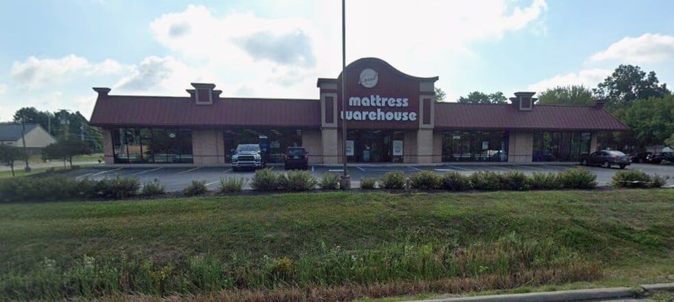 More Photos Of 1806-1808 N Coliseum Blvd, Fort Wayne Freestanding For Lease