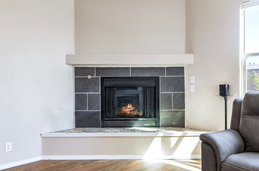 More Photos Of 200 Aldaba Cir NE, Rio Rancho Flex For Sale