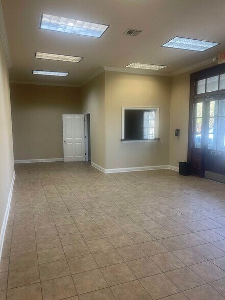 More Photos Of 2798 O'Neal Ln, Baton Rouge Office For Lease