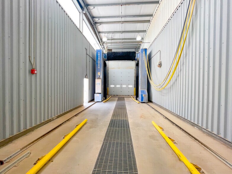 More Photos Of 2625 Co 180 rd, Garden City Manufacturing For Sale