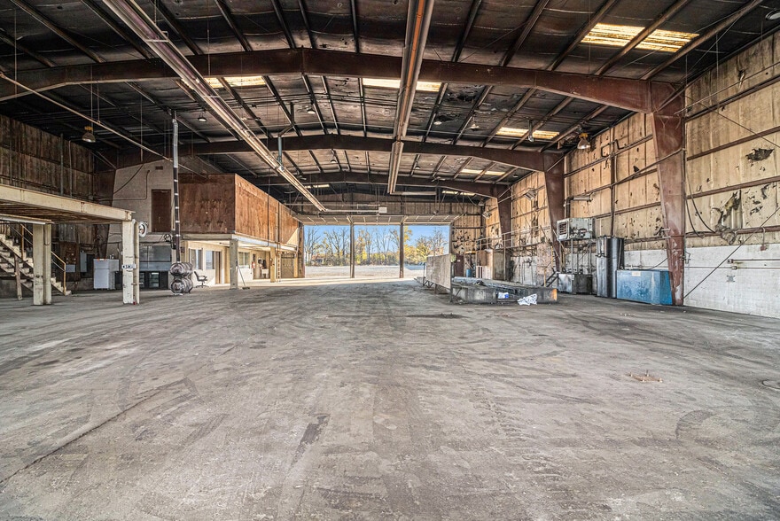 More Photos Of 29250 S Wixom Rd, Wixom Warehouse For Sale