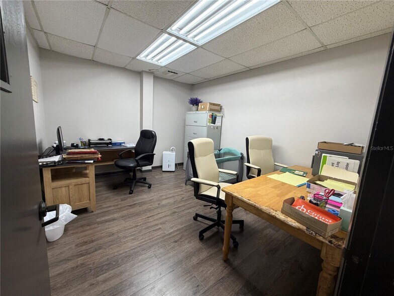 More Photos Of 208 E Lake Ave, Auburndale Religious Facility For Lease