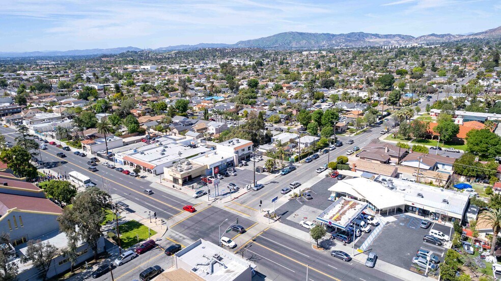 More Photos Of 1108 5th St, San Fernando Storefront Retail Office For Sale