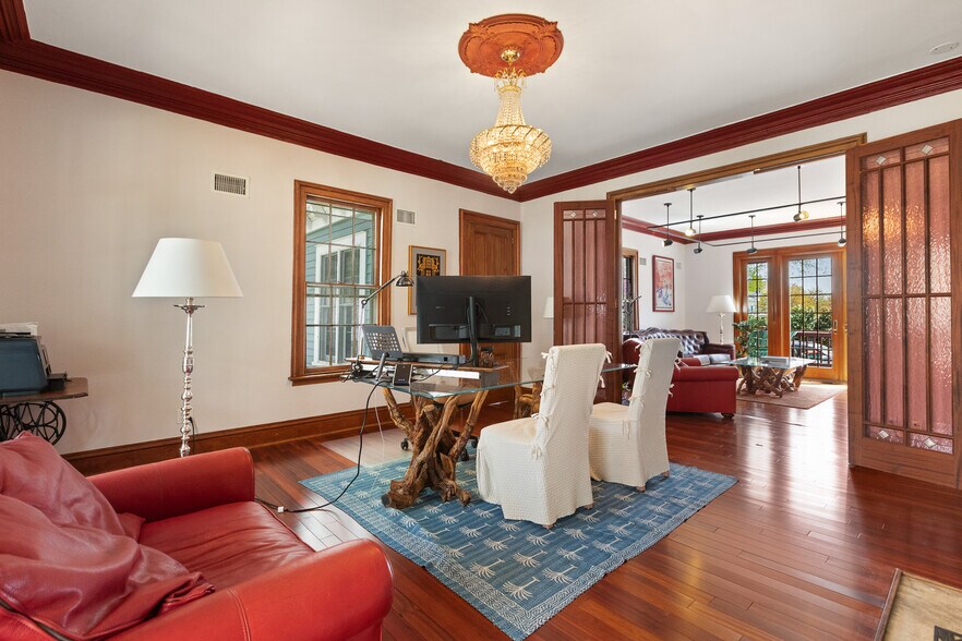 More Photos Of 2 Perry St, Morristown Office Residential For Sale