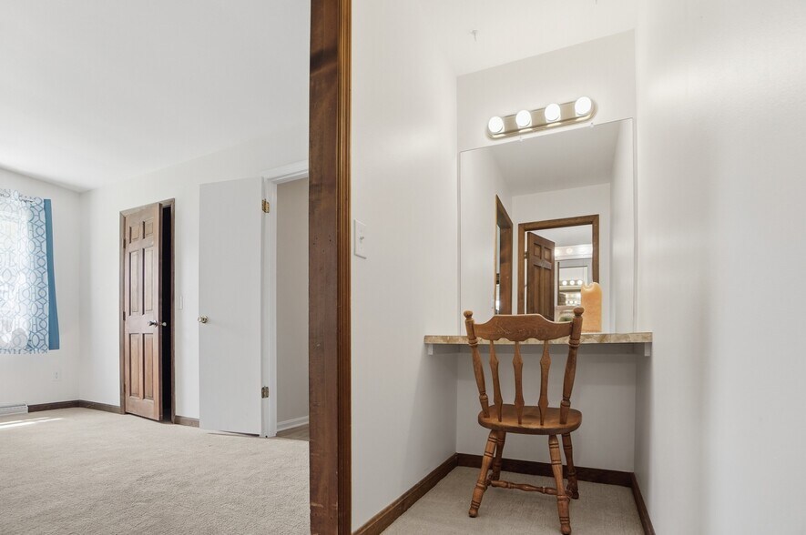More Photos Of 2996 Millville Shandon Rd, Hamilton Specialty For Sale