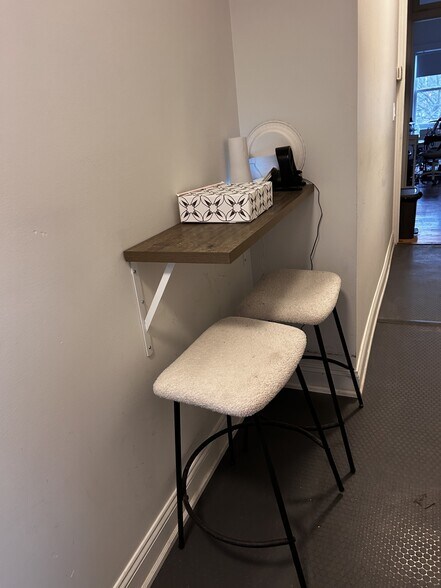 More Photos Of 677 High St, Columbus Storefront Retail Office For Lease