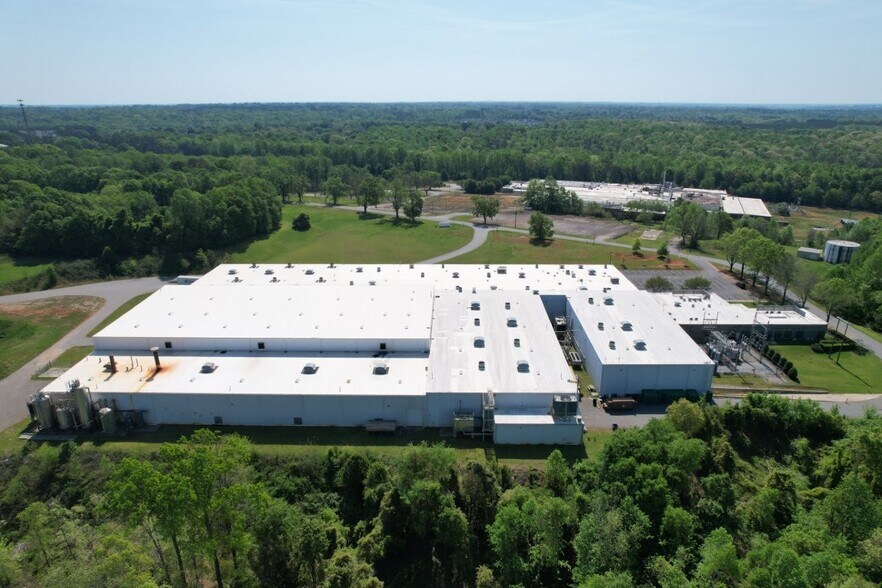 More Photos Of 790 Reeves St, Spartanburg Manufacturing For Sale