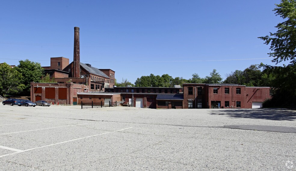 More Photos Of 73 Pickering Rd, Rochester Coworking Space