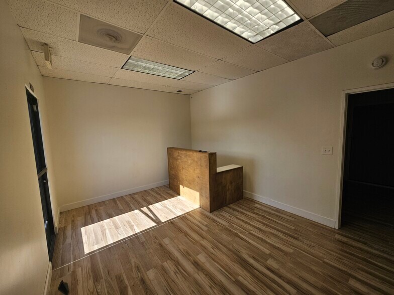 More Photos Of 1215 Linda Vista Dr, San Marcos Manufacturing For Lease