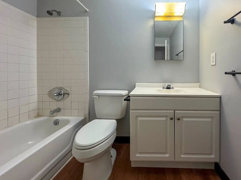 More Photos Of 1737 Culbertson Ave, New Albany Apartments For Sale