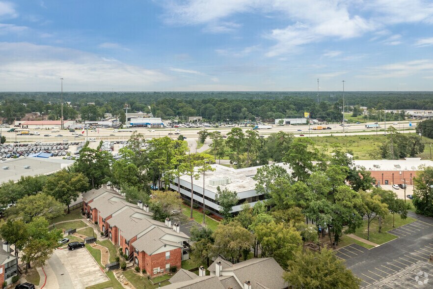 More Photos Of 333 N Rivershire Dr, Conroe Office For Lease