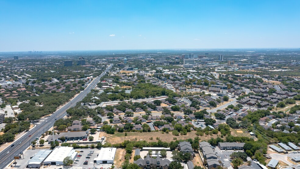 More Photos Of 9735 Fredericksburg Road, San Antonio Land For Sale