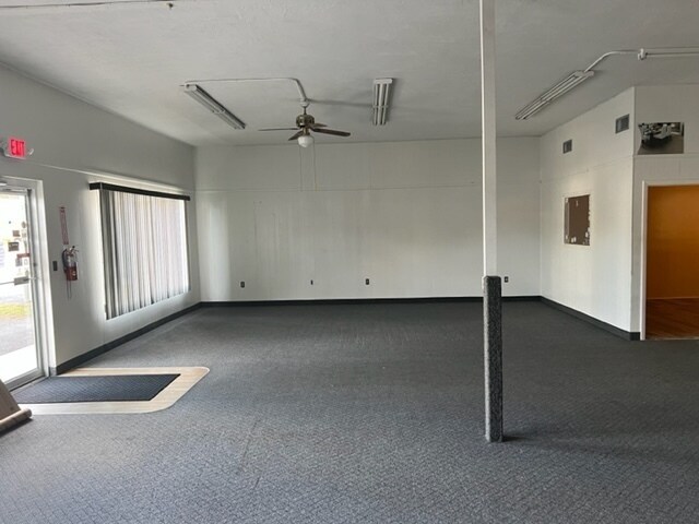 More Photos Of 300-330 S Yonge St, Ormond Beach Warehouse For Sale