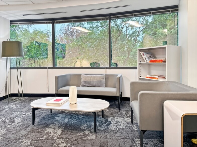 More Photos Of 6701 Democracy Blvd, Bethesda Coworking Space