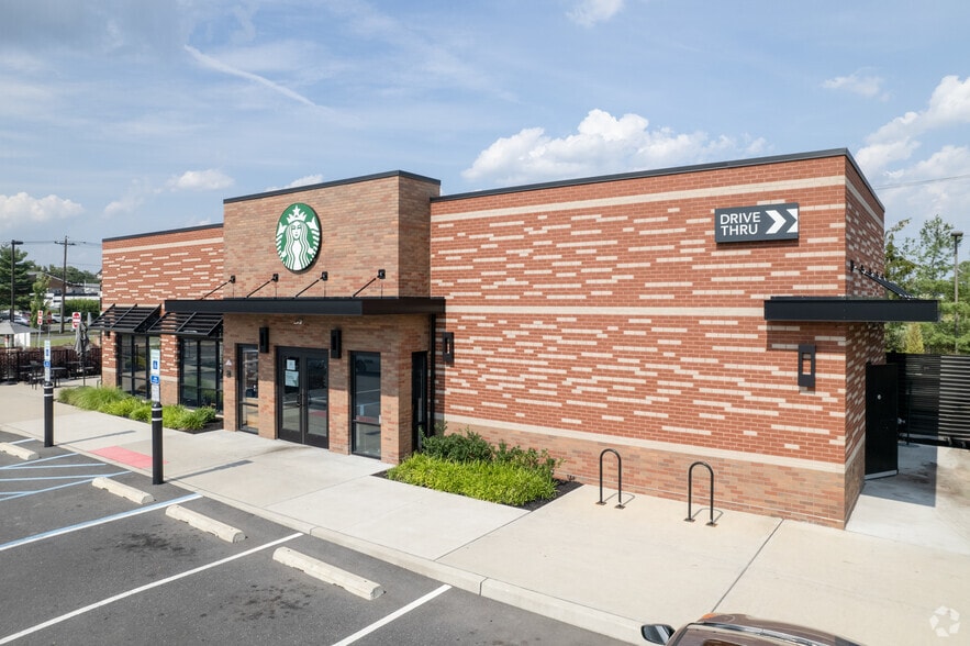 More Photos Of 1370-1396 Centennial Ave, Piscataway Unknown For Lease