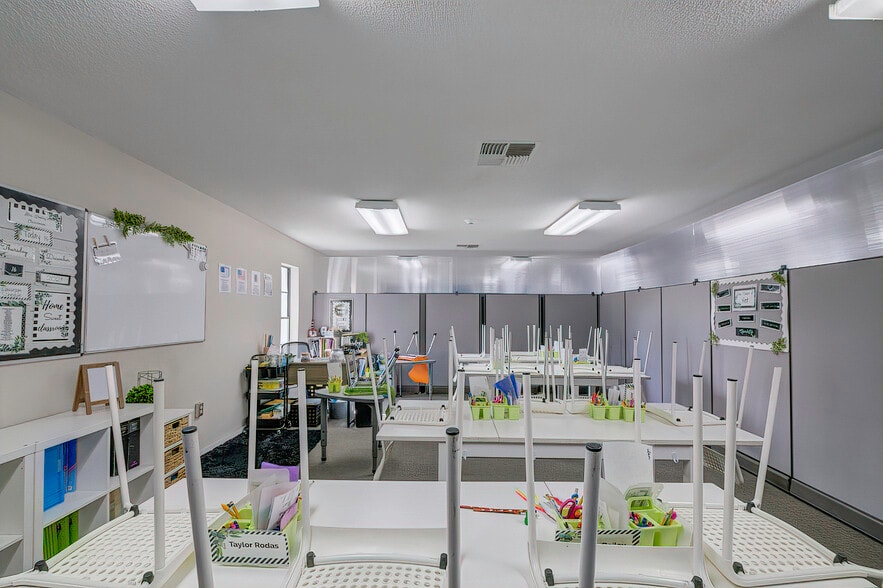 More Photos Of 6001 Deltona Blvd, Spring Hill Schools For Sale