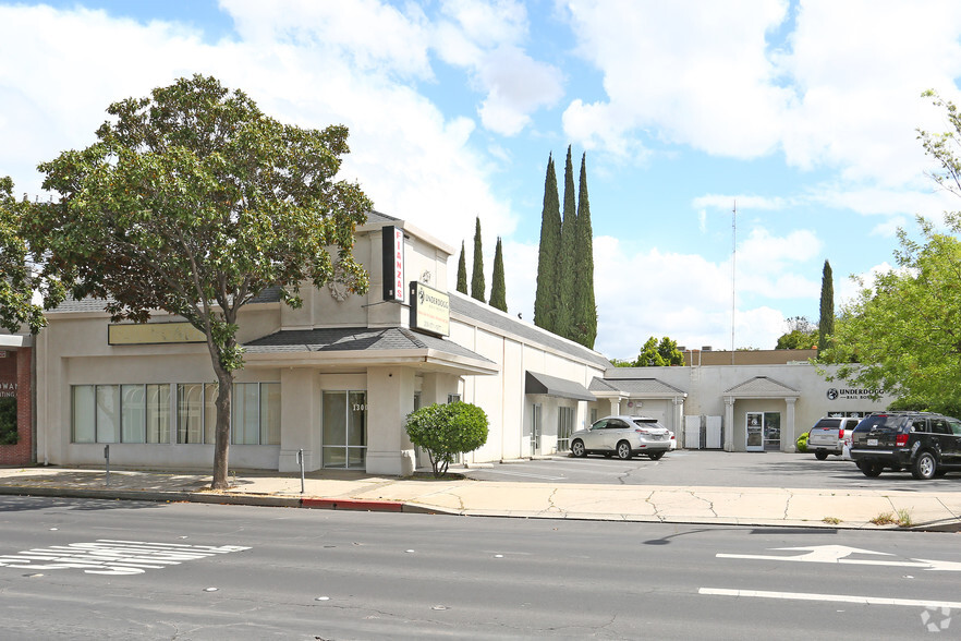 Primary Photo Of 1308 H St, Modesto Office For Lease