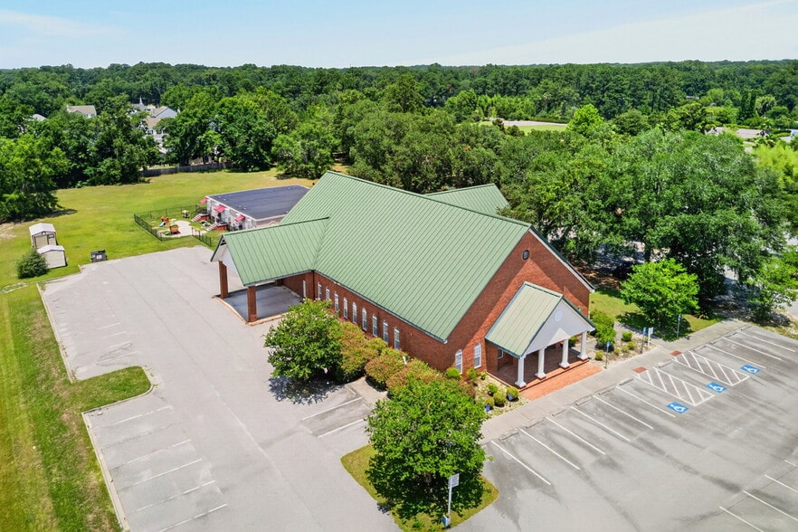 More Photos Of 6161 Chief Of Love Rd, Savannah Specialty For Sale