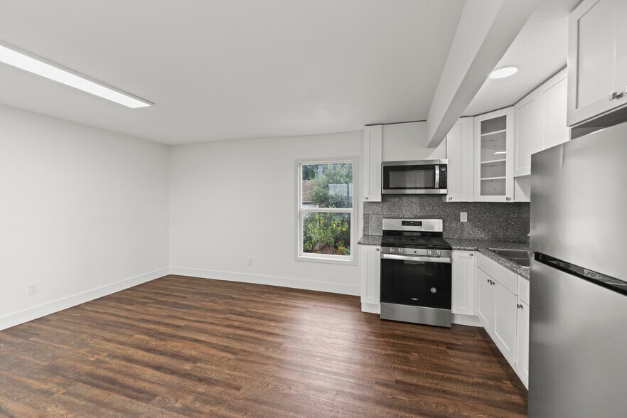 More Photos Of 940 York St, Vallejo Apartments For Sale