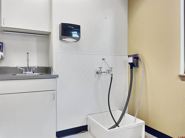 More Photos Of 365 W Bridge St, Hotchkiss Medical For Sale